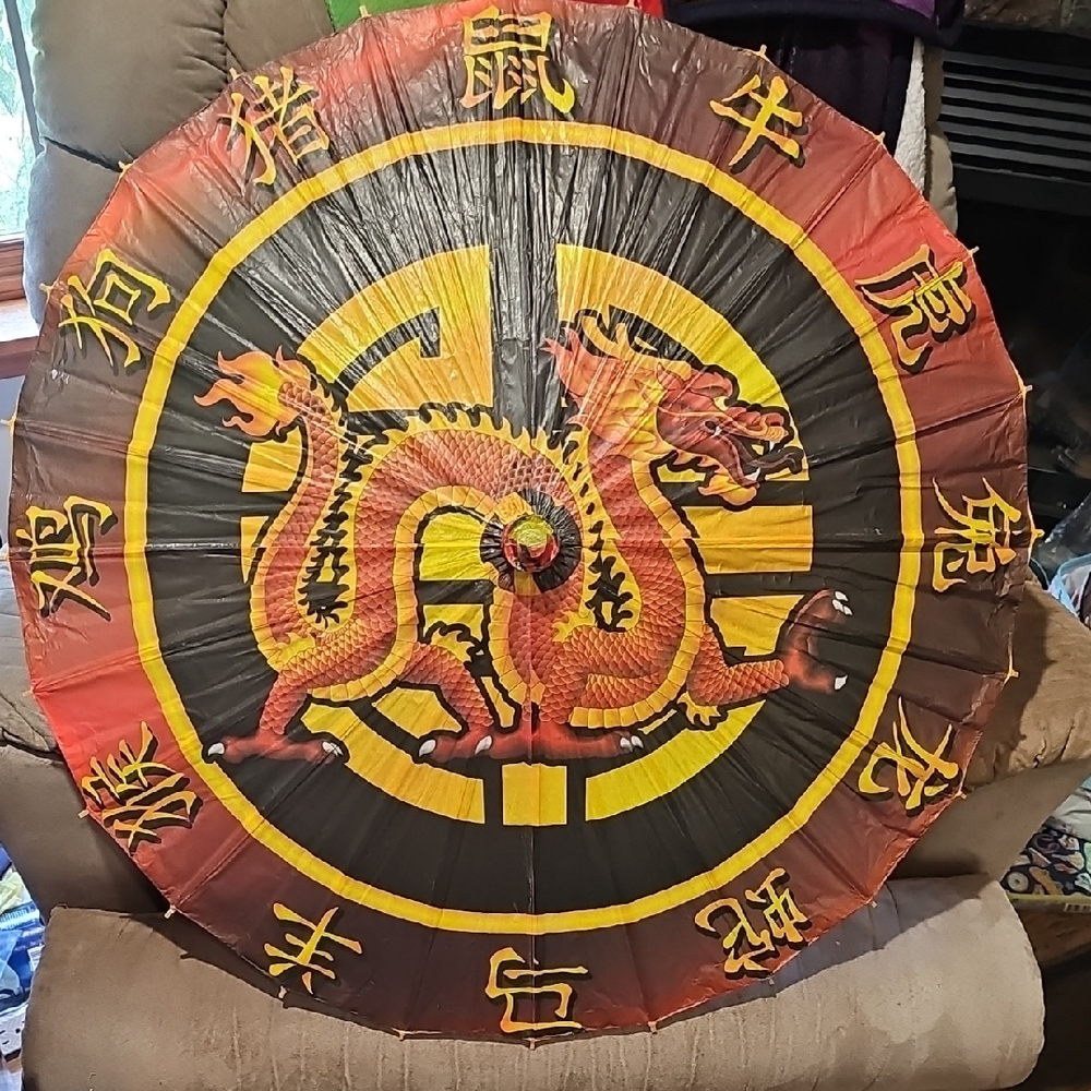 Chinese Dragon Decorative Umbrella
